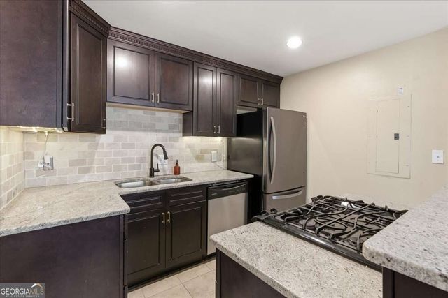 873 Wayland Court SE, Smyrna, GA 30080