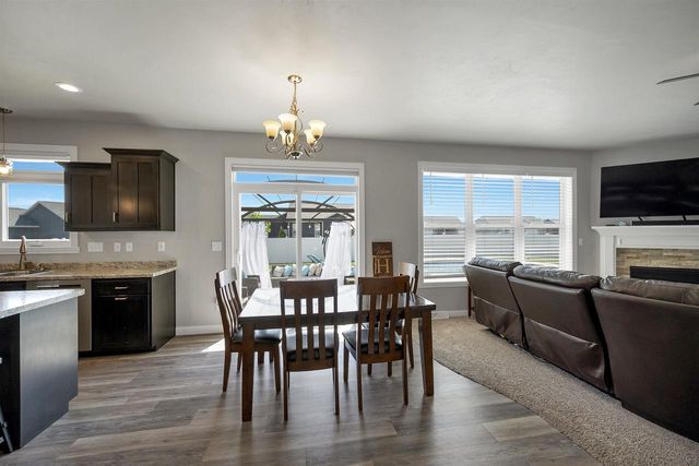 2841 TAMBOUR TRAIL, De Pere, WI 54115