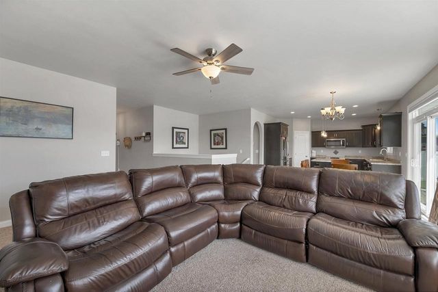 2841 TAMBOUR TRAIL, De Pere, WI 54115