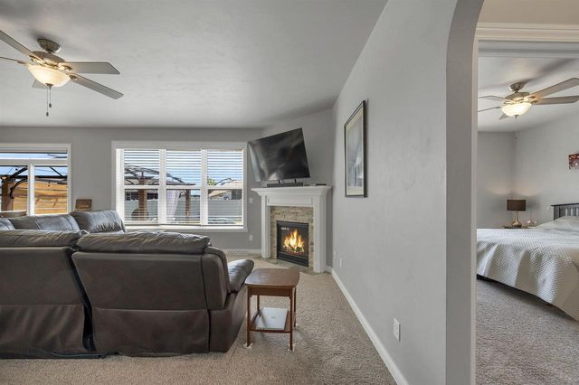 2841 TAMBOUR TRAIL, De Pere, WI 54115
