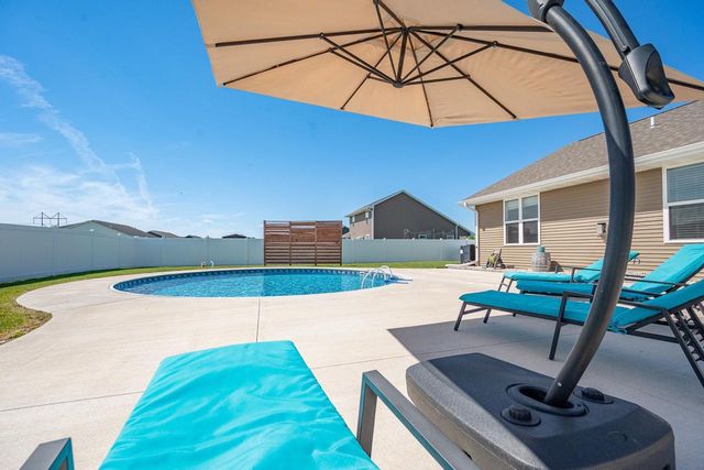2841 TAMBOUR TRAIL, De Pere, WI 54115