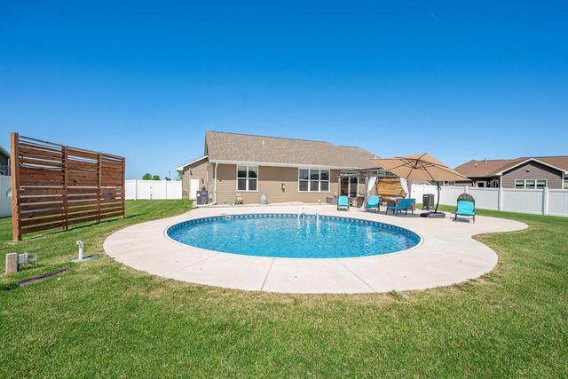2841 TAMBOUR TRAIL, De Pere, WI 54115