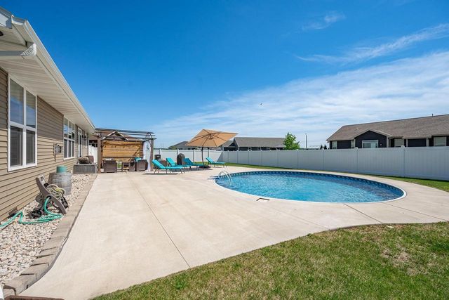 2841 TAMBOUR TRAIL, De Pere, WI 54115