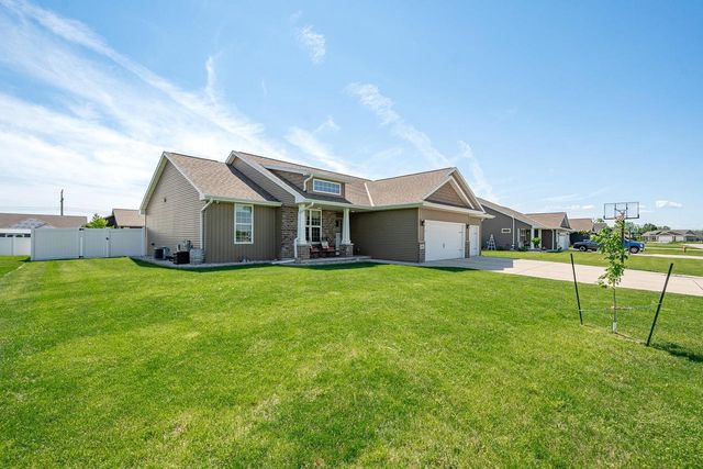 2841 TAMBOUR TRAIL, De Pere, WI 54115