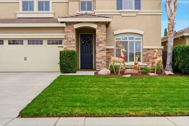 198 Nelson Street, Tulare, CA 93274