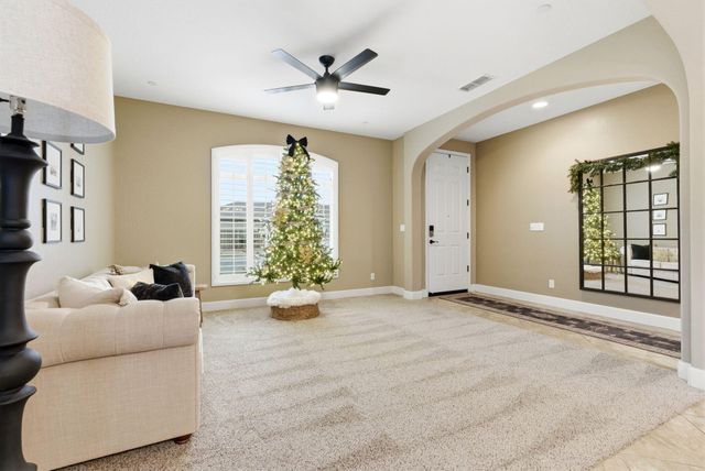 198 Nelson Street, Tulare, CA 93274