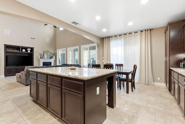 198 Nelson Street, Tulare, CA 93274