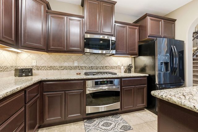 198 Nelson Street, Tulare, CA 93274