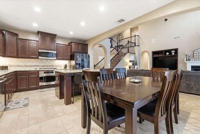 198 Nelson Street, Tulare, CA 93274