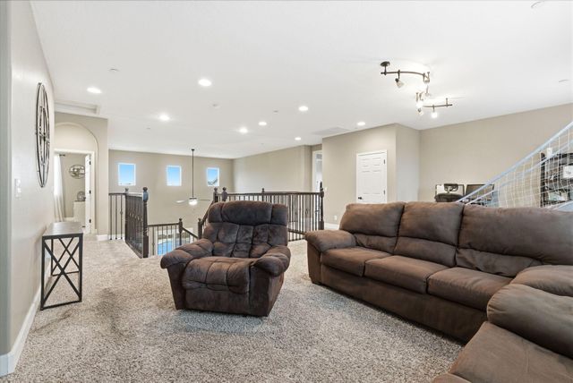 198 Nelson Street, Tulare, CA 93274