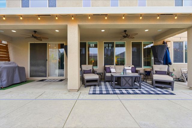 198 Nelson Street, Tulare, CA 93274