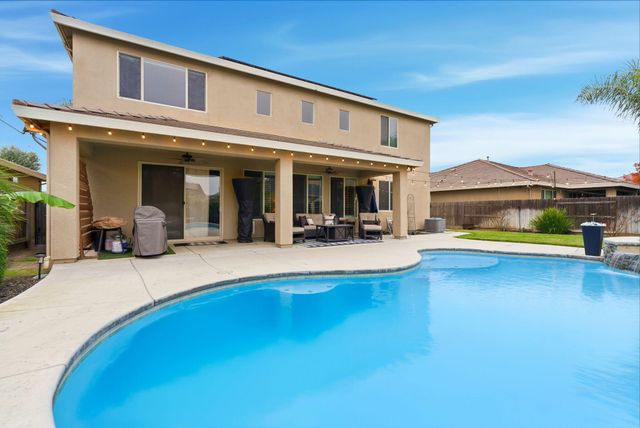 198 Nelson Street, Tulare, CA 93274