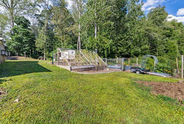 81 Briarwood Drive, Guilford, CT 06437