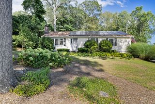 81 Briarwood Drive, Guilford, CT 06437