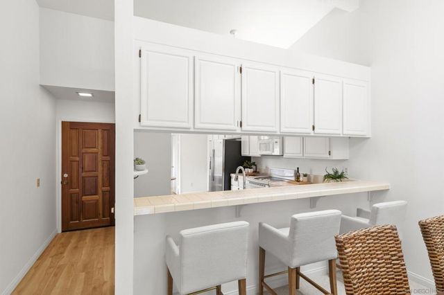 18011 Avenida Alozdra, San Diego, CA 92128