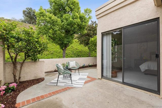 18011 Avenida Alozdra, San Diego, CA 92128