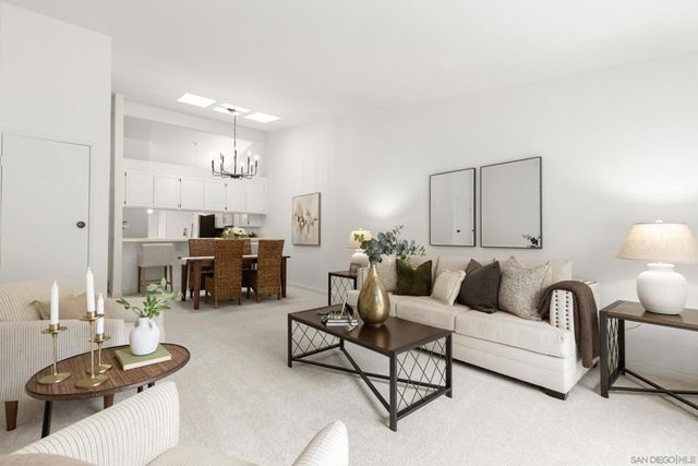 18011 Avenida Alozdra, San Diego, CA 92128