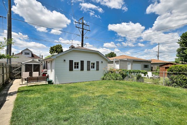 3604 N Linder Avenue, Chicago, IL 60641