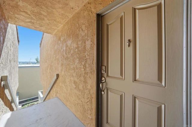 7717 Margerum Avenue 219, San Diego, CA 92120