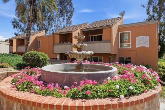7717 Margerum Avenue 219, San Diego, CA 92120