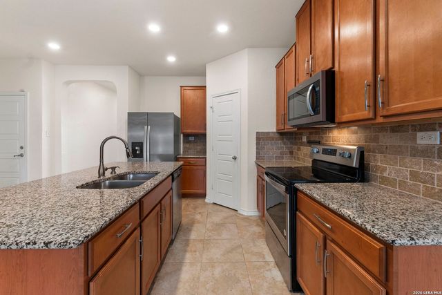 3326 PUTNAM FLDS, Converse, TX 78109