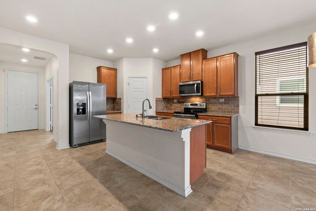 3326 PUTNAM FLDS, Converse, TX 78109