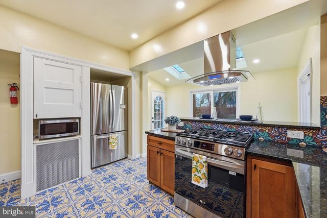 3211 VARNUM ST, Mount Rainier, MD 20712