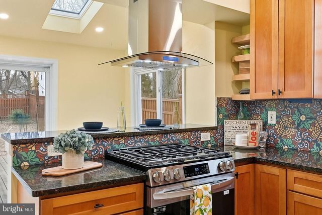 3211 VARNUM ST, Mount Rainier, MD 20712