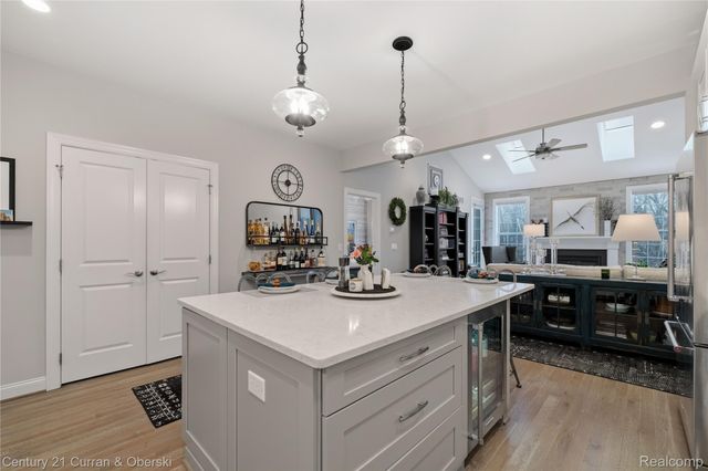 42908 Cardinal Way, Novi, MI 48375