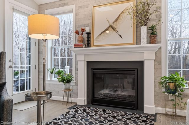 42908 Cardinal Way, Novi, MI 48375