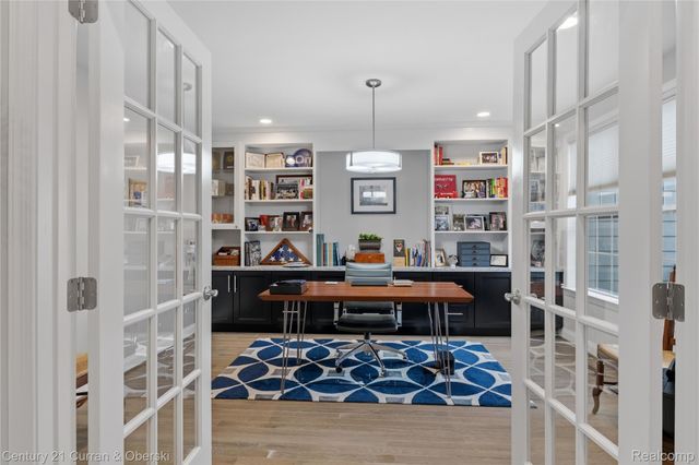 42908 Cardinal Way, Novi, MI 48375