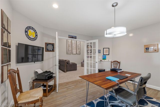 42908 Cardinal Way, Novi, MI 48375