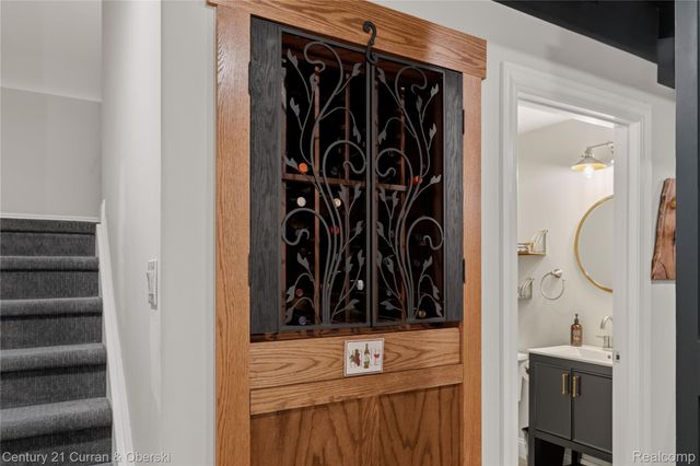 42908 Cardinal Way, Novi, MI 48375