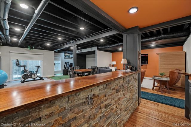 42908 Cardinal Way, Novi, MI 48375