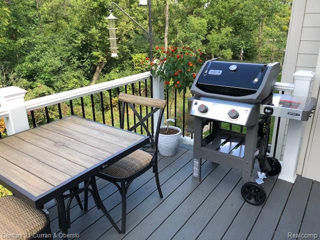 42908 Cardinal Way, Novi, MI 48375