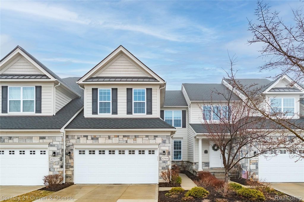 42908 Cardinal Way, Novi, MI 48375