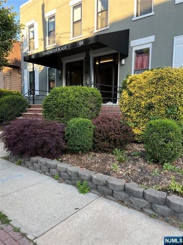 66-68 Edgewater Place A2, Edgewater, NJ 07020