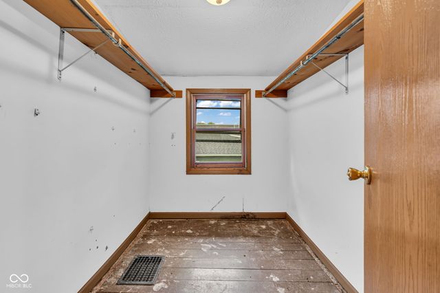 114 W Washington Street, New Richmond, IN 47967