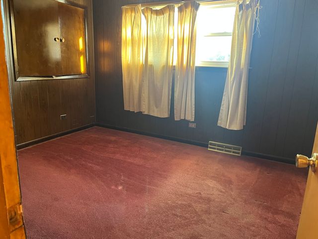 8414 Crawford Avenue, Skokie, IL 60076