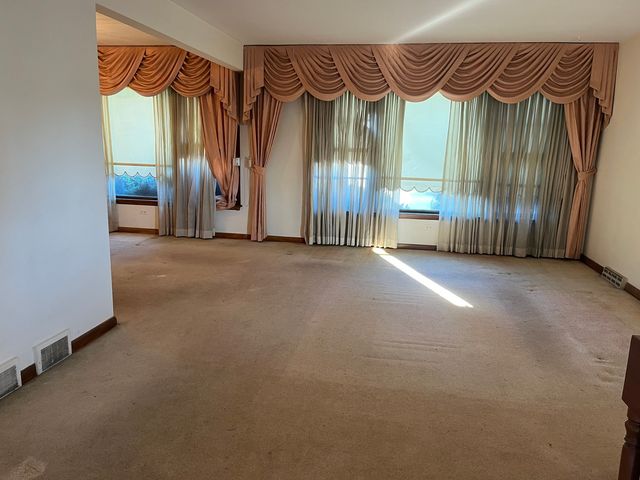 8414 Crawford Avenue, Skokie, IL 60076