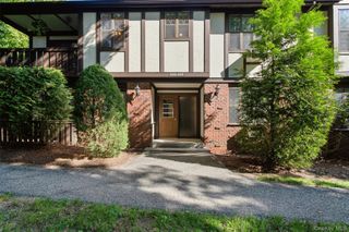 333 Sierra Vista Lane, Valley Cottage, NY 10989