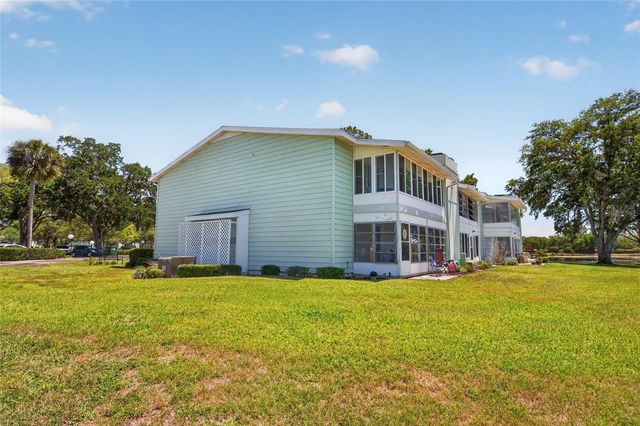 569 MIDWAY DRIVE B, Ocala, FL 34472