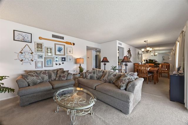 569 MIDWAY DRIVE B, Ocala, FL 34472