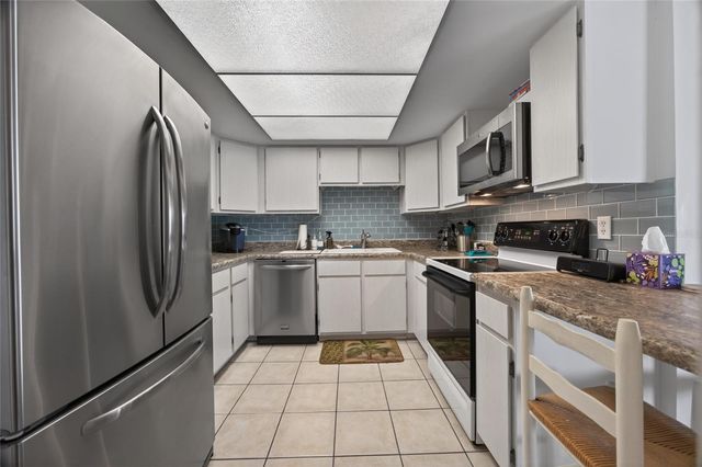 569 MIDWAY DRIVE B, Ocala, FL 34472