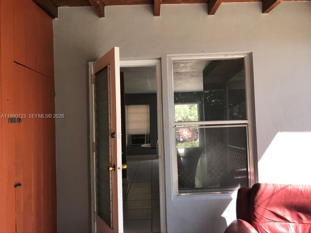 2210 NE 170th St 2220, North Miami Beach, FL 33160