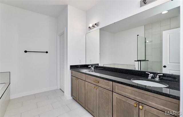 152 Canyon Creek Circle, Moscow Mills, MO 63362