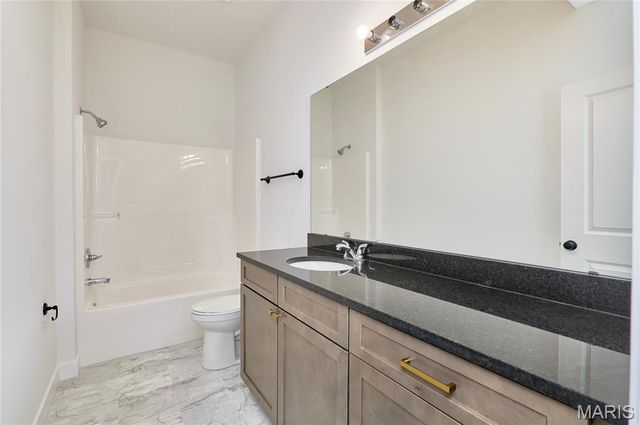 152 Canyon Creek Circle, Moscow Mills, MO 63362