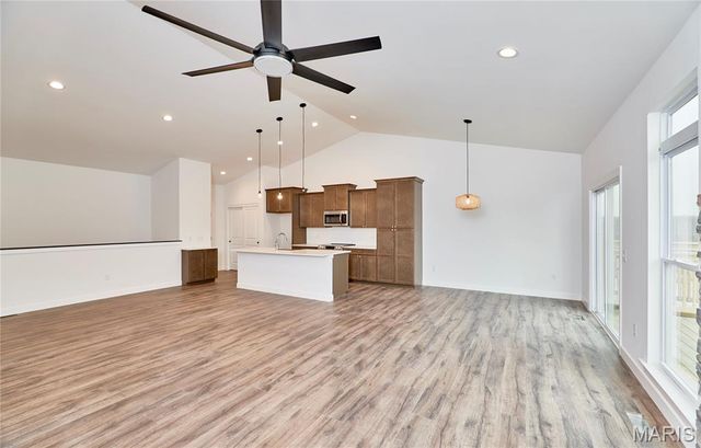 152 Canyon Creek Circle, Moscow Mills, MO 63362