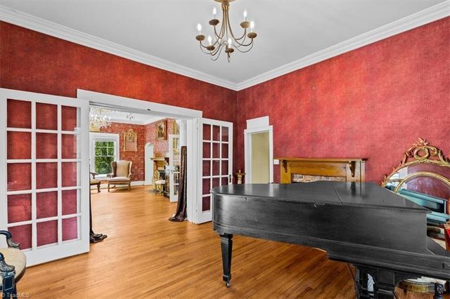 501 W 2nd Avenue, Lexington, NC 27292