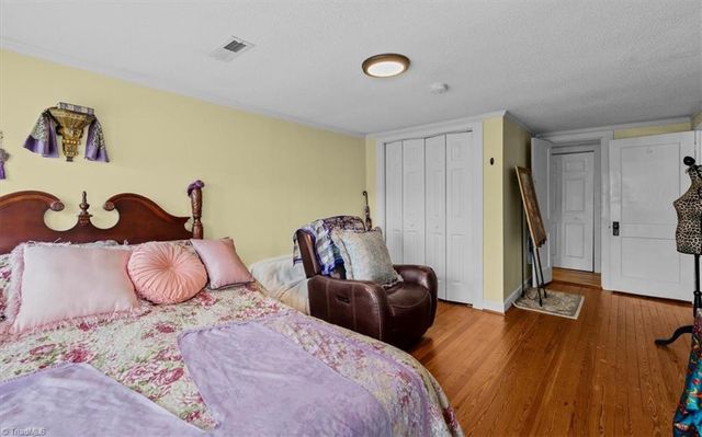 501 W 2nd Avenue, Lexington, NC 27292